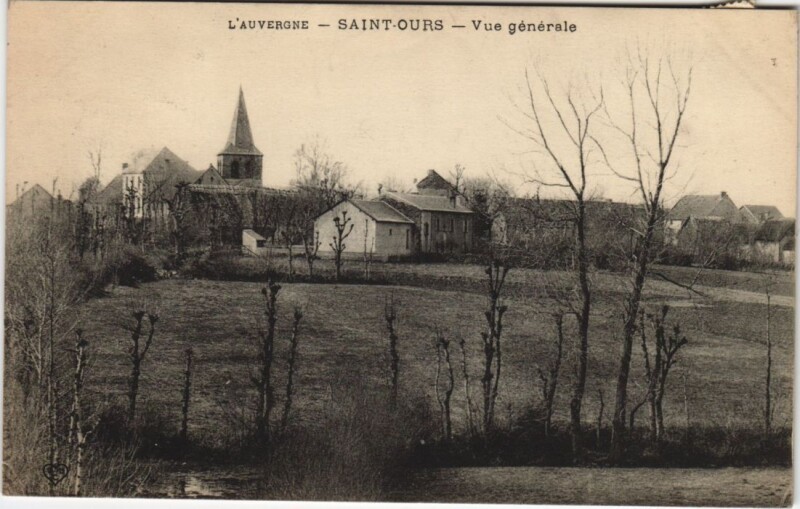 Saint-Ours-les-Roches, un village au cœur des volcans